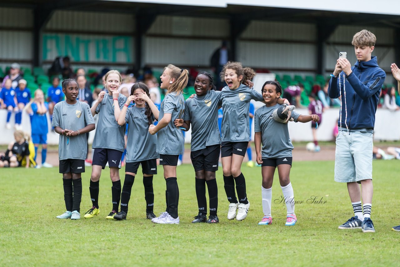 Bild 646 - Loewinnen Cup